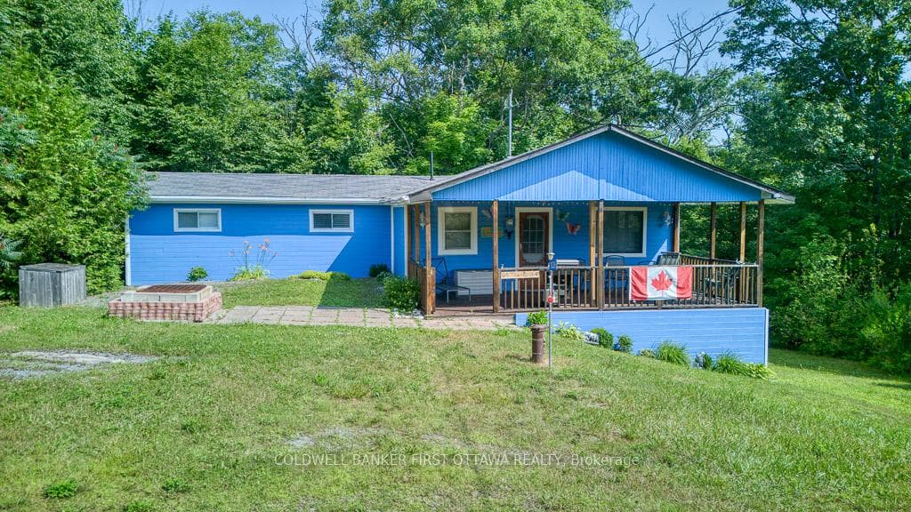 1036 Rossland Lane