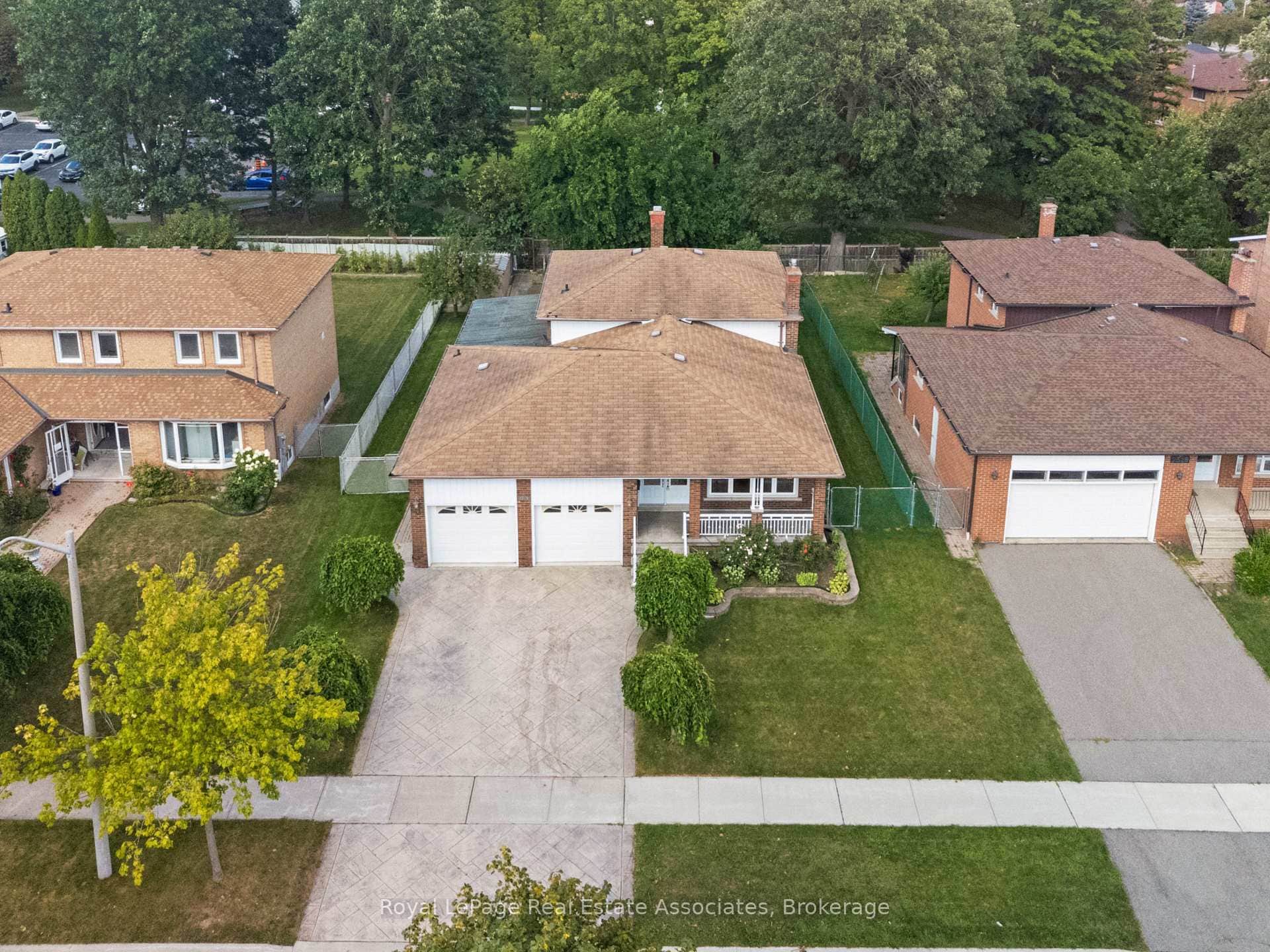 2535 Privet Crescent