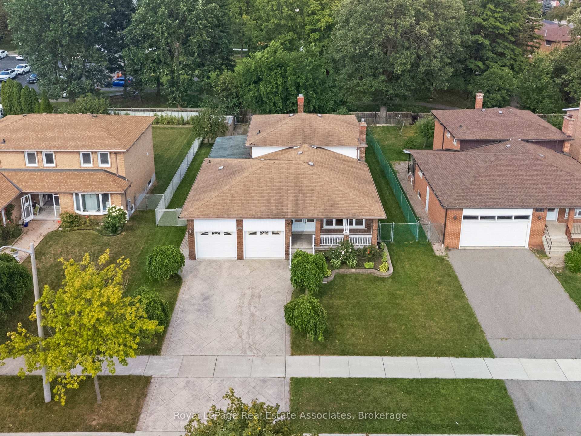2535 Privet Crescent