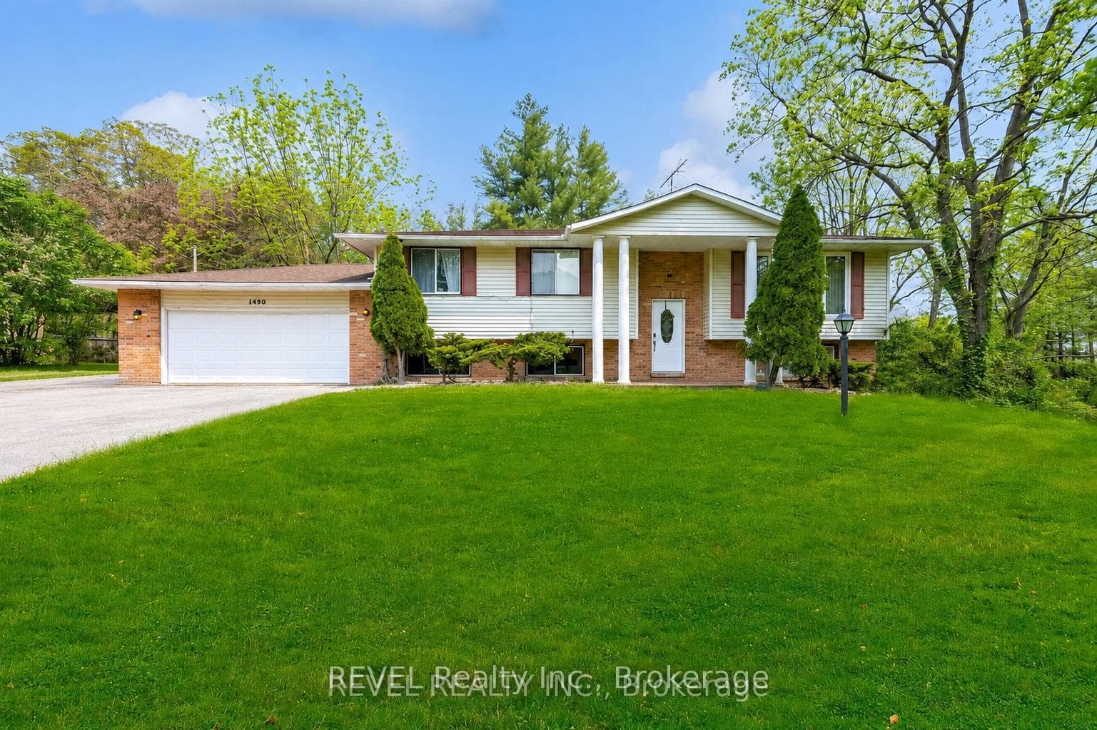 1490 York Road