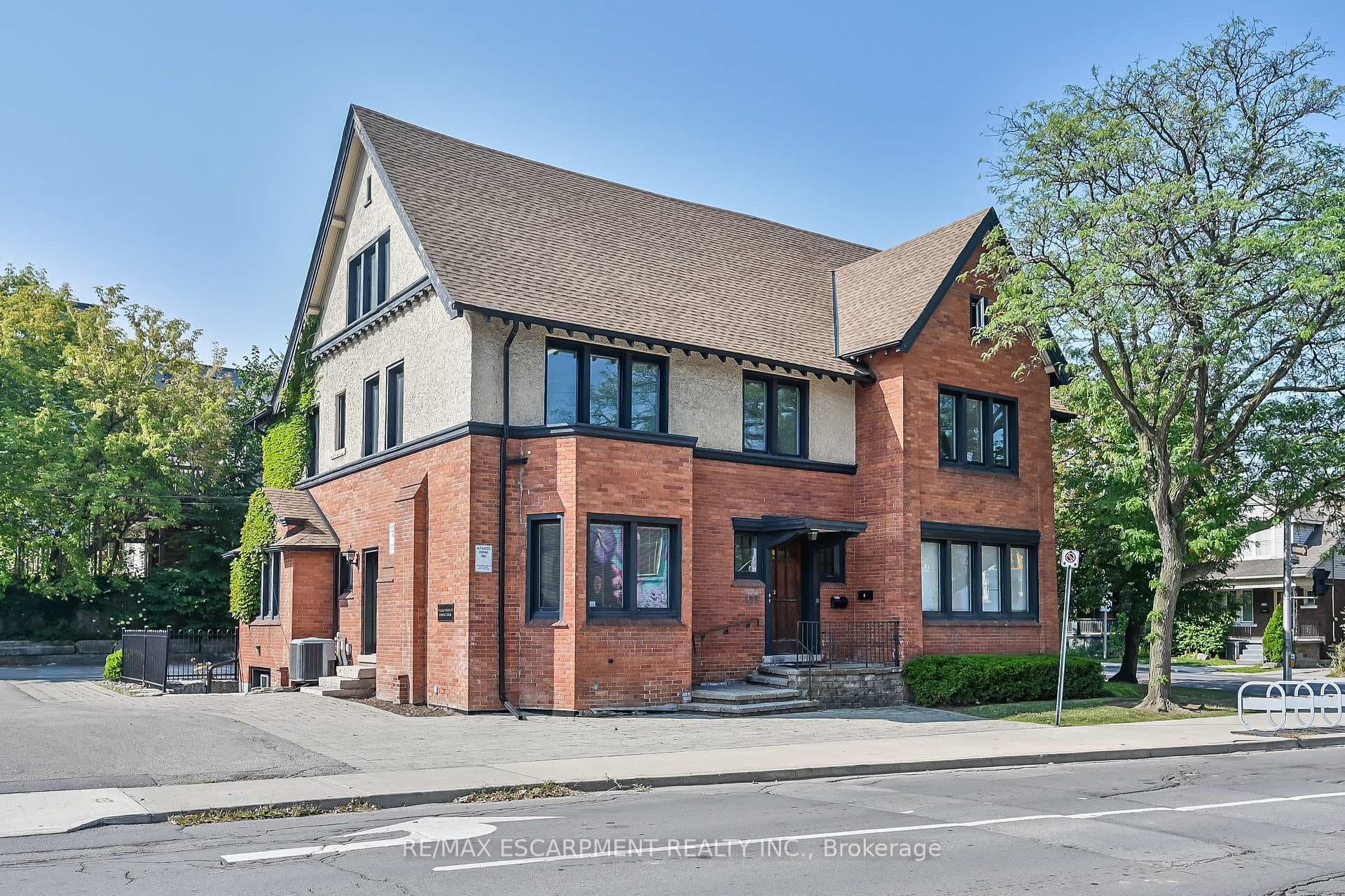 235 QUEEN Street