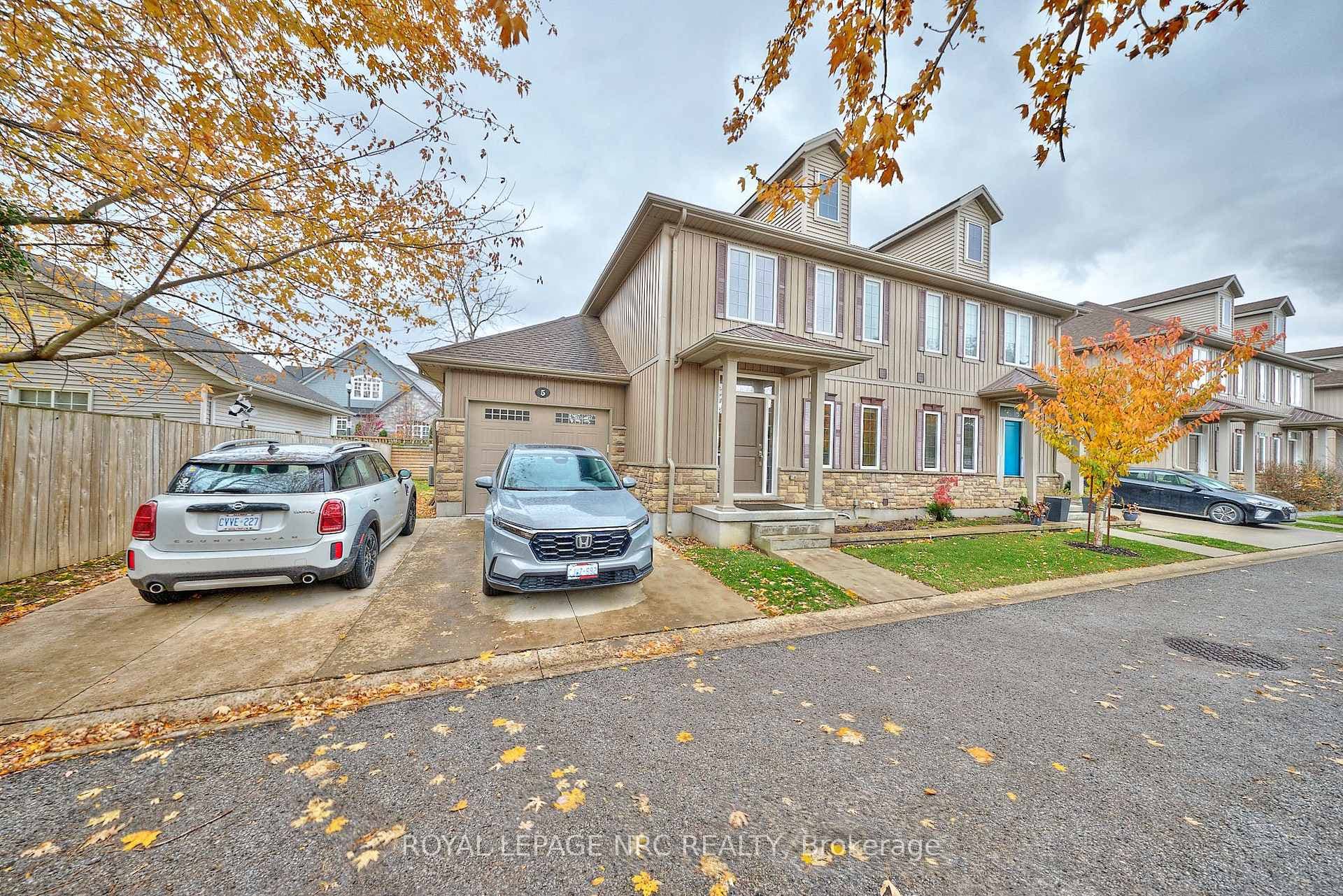 608 SIMCOE Street Unit 5