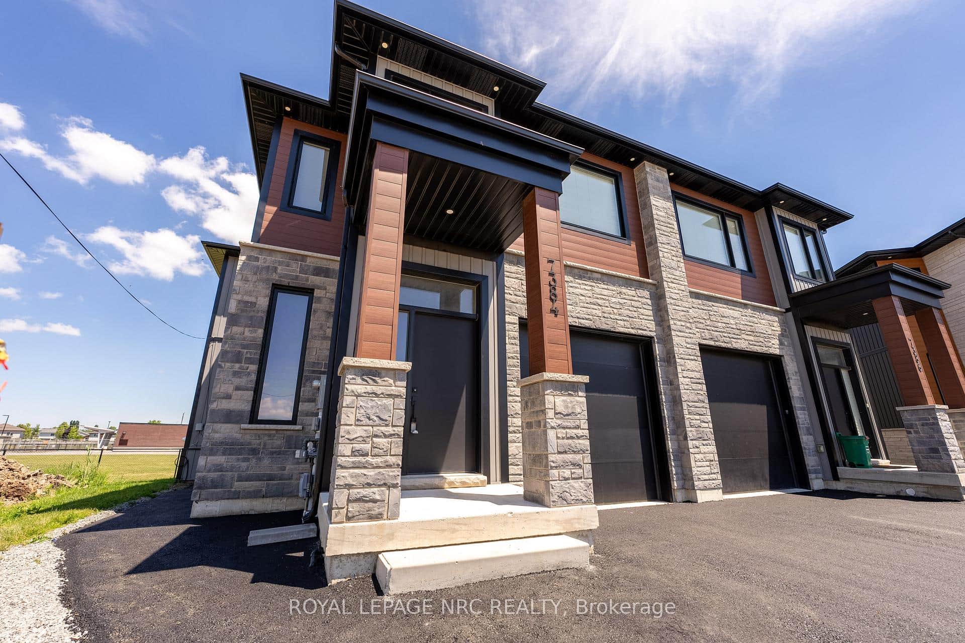 7384 Splendour Drive