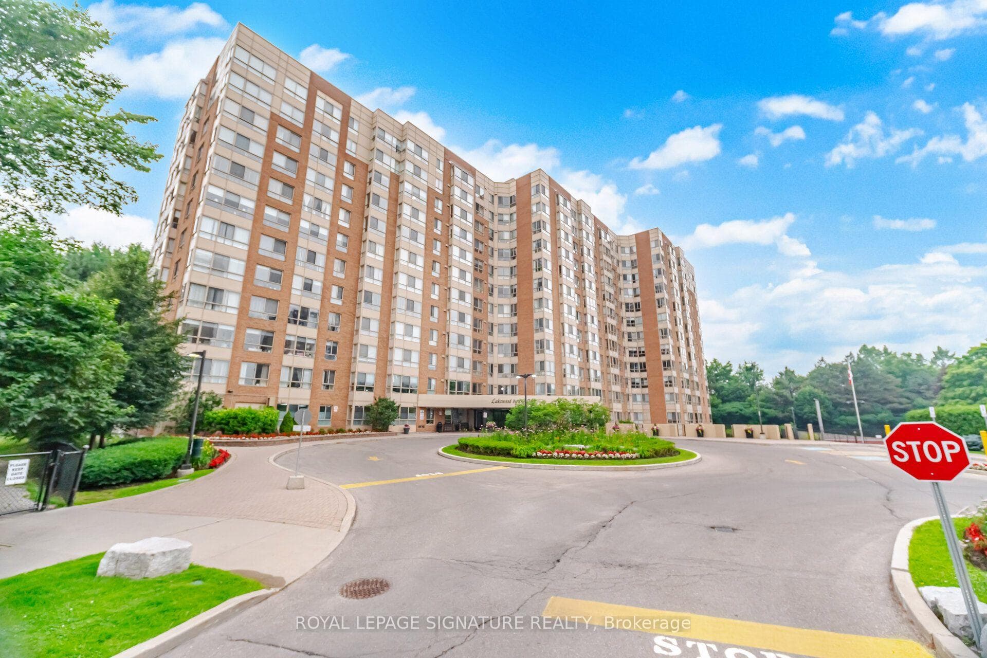 1485 Lakeshore Road Unit 411