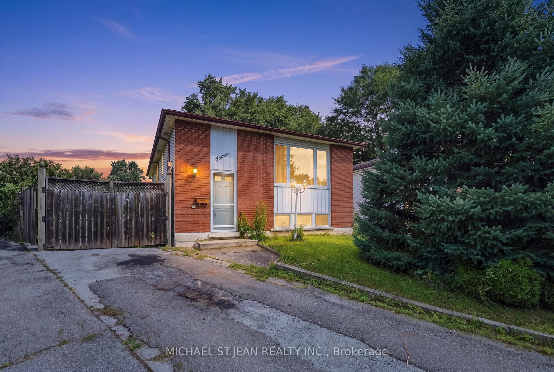 15 Duncairn Court