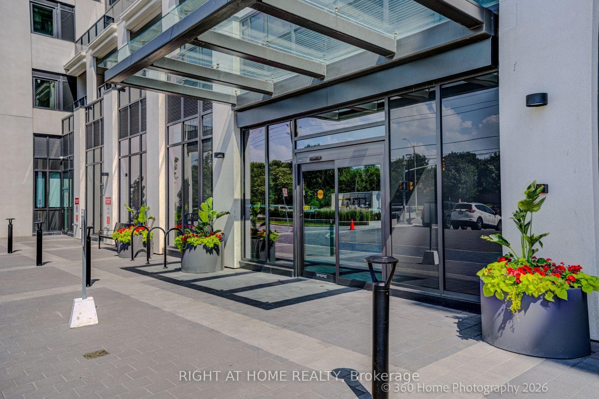 202 Burnhamthorpe Road Unit 505