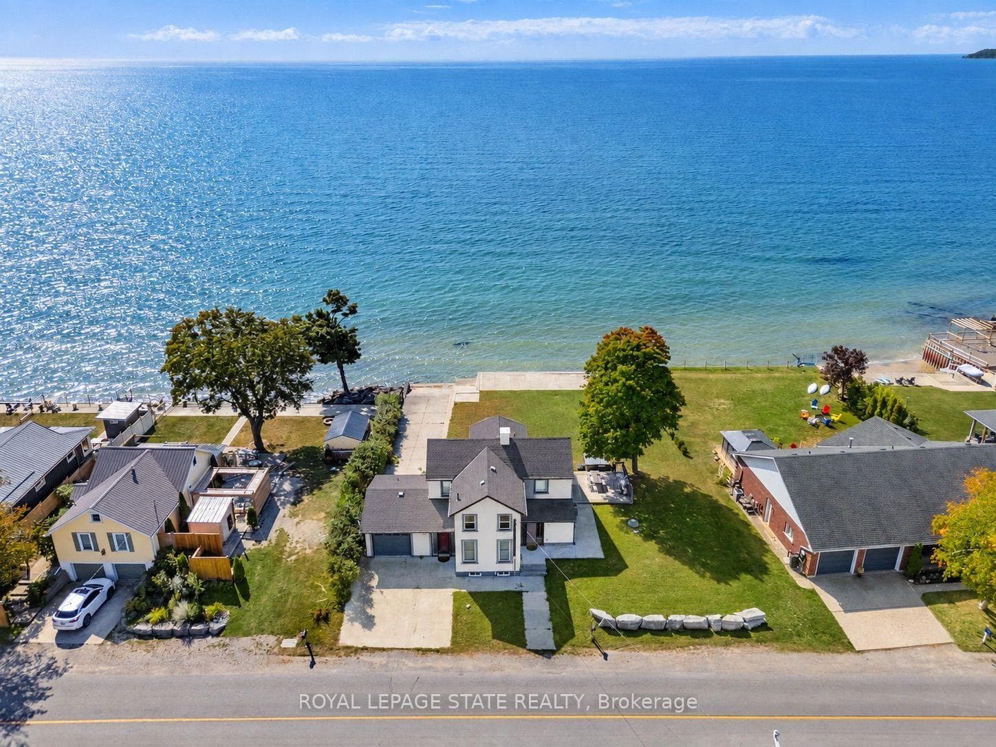 2952 North Shore Drive