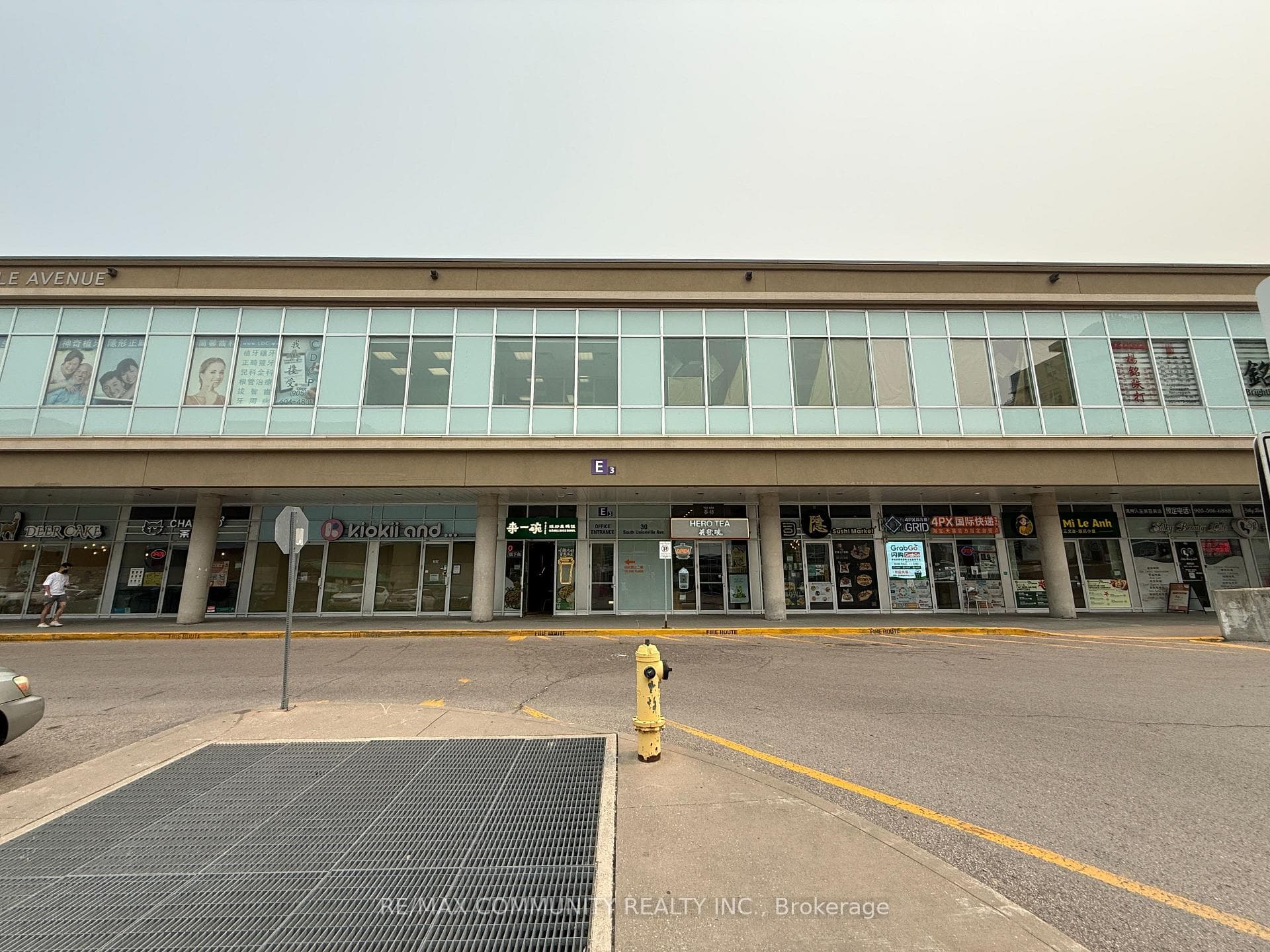 30 South Unionville Avenue Unit 2061/2063