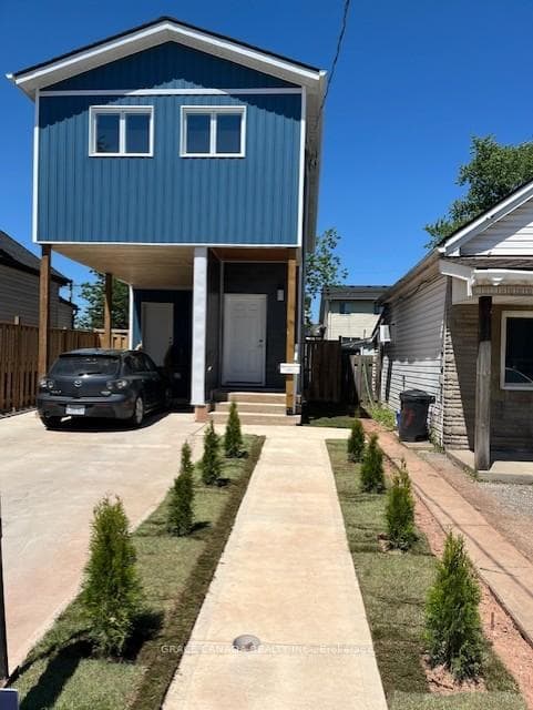 85 Albany Avenue