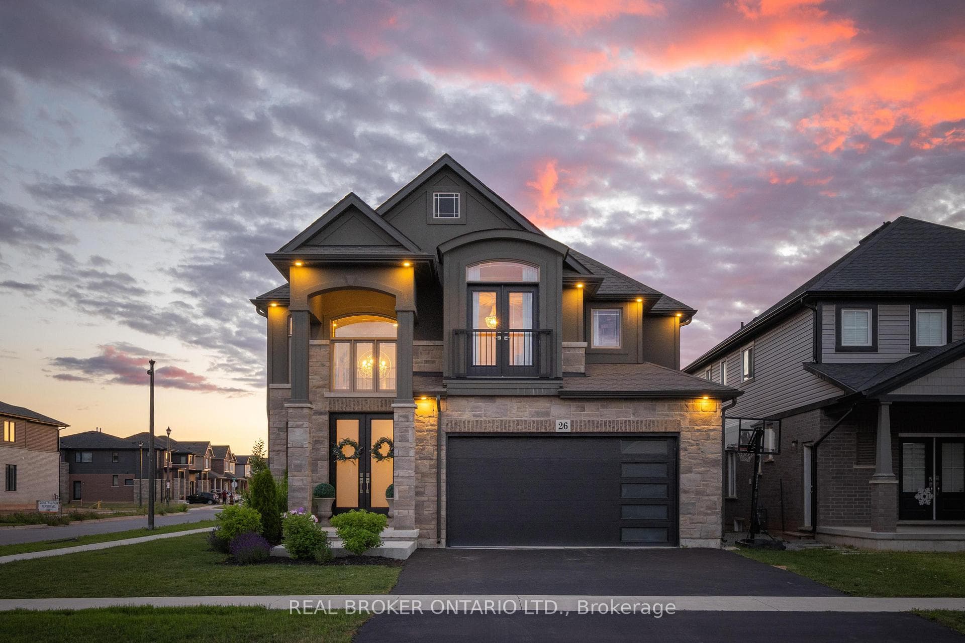 26 Swan Avenue