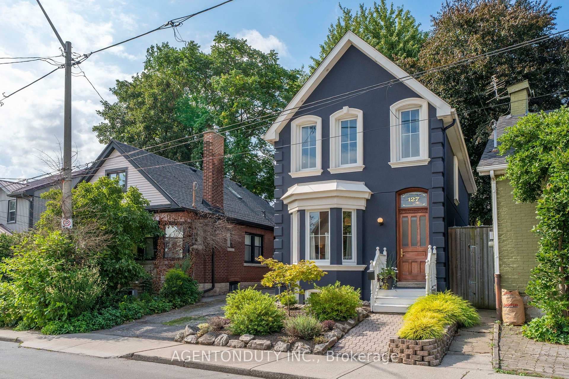 127 Peter Street