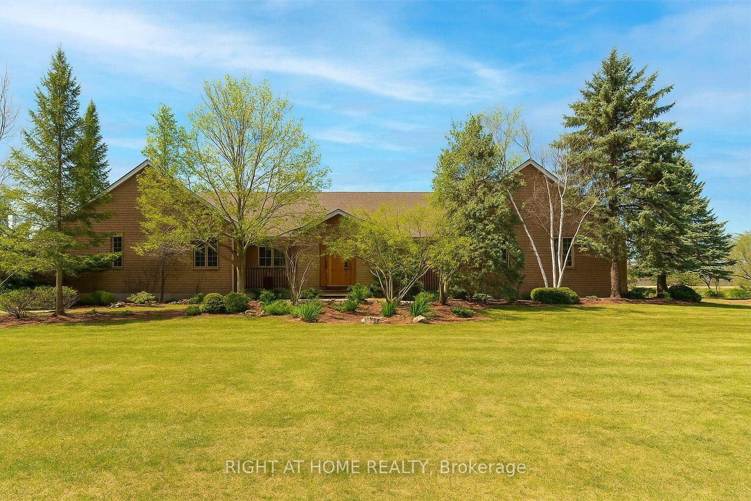 425 Golf Club Road