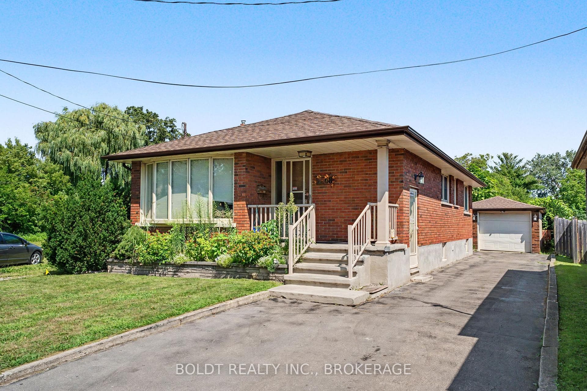 5568 Drummond Road