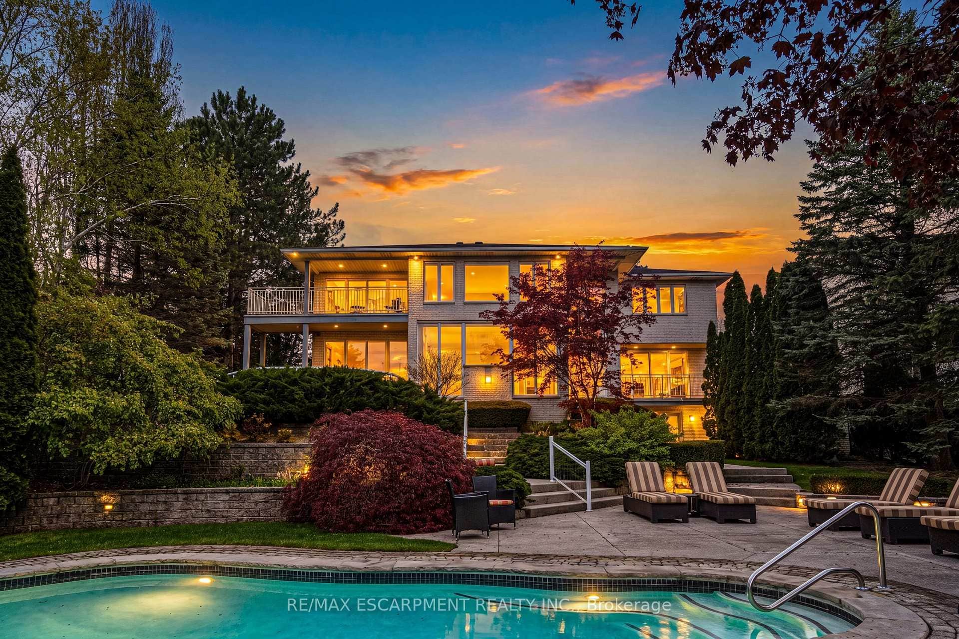 2 Anslow Court