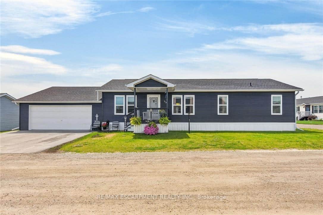 29 Hickory Hollow