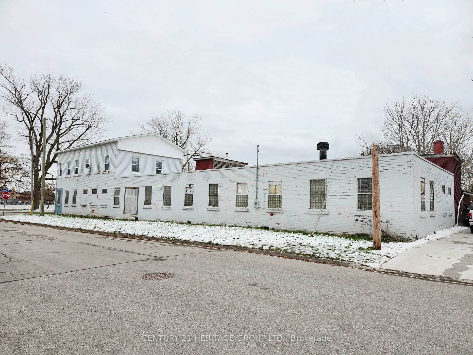 203 Niagara Boulevard