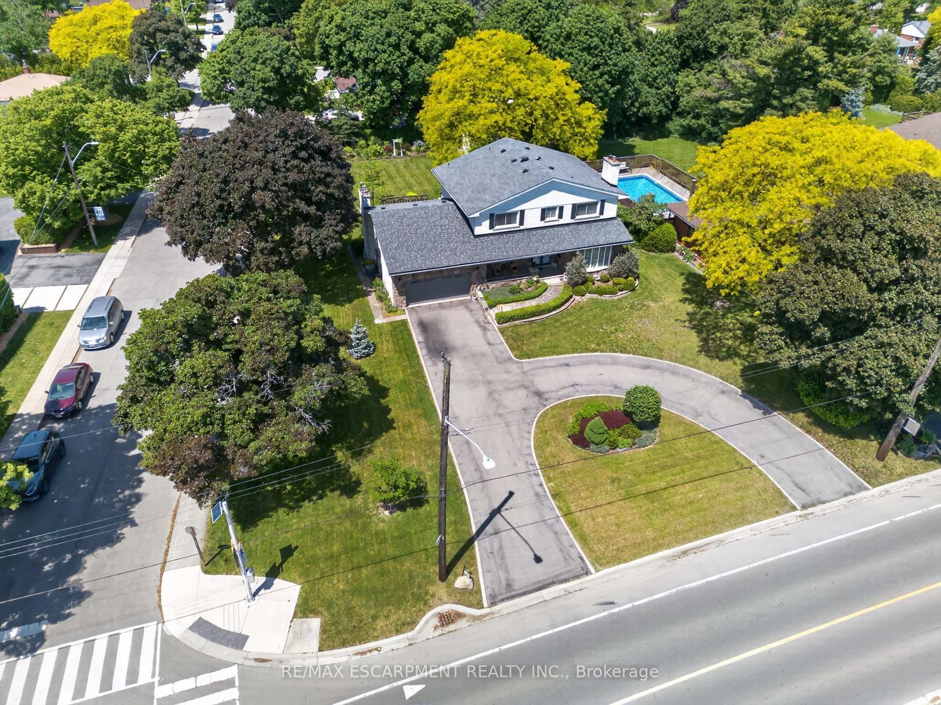 564 Mountain Brow Boulevard