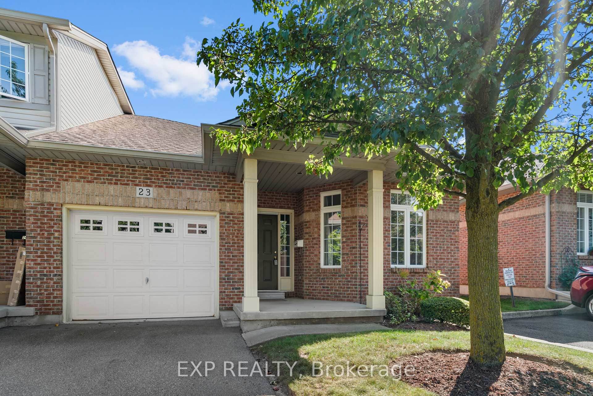 5595 DRUMMOND Road Unit 23