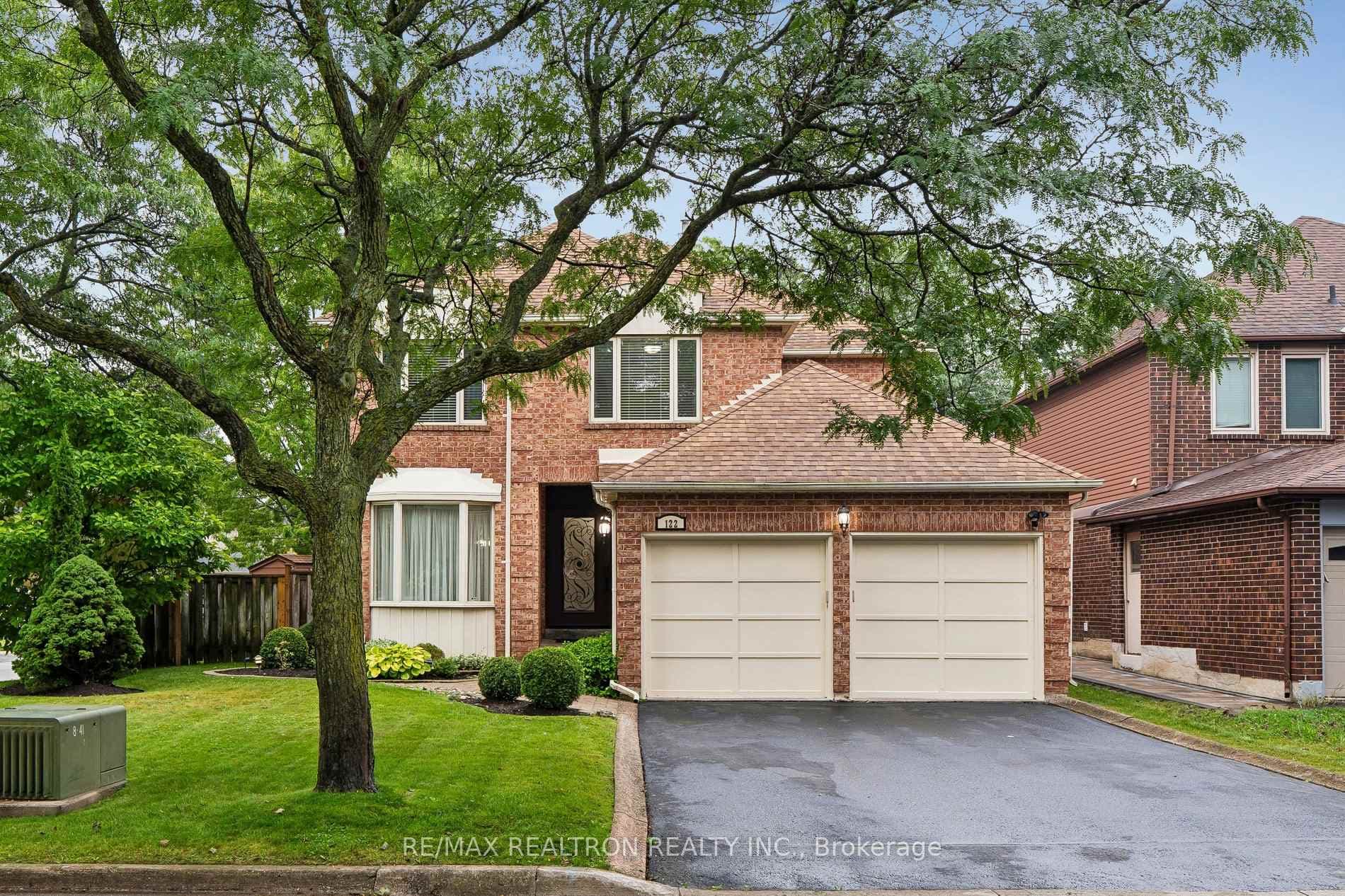 122 Colvin Crescent