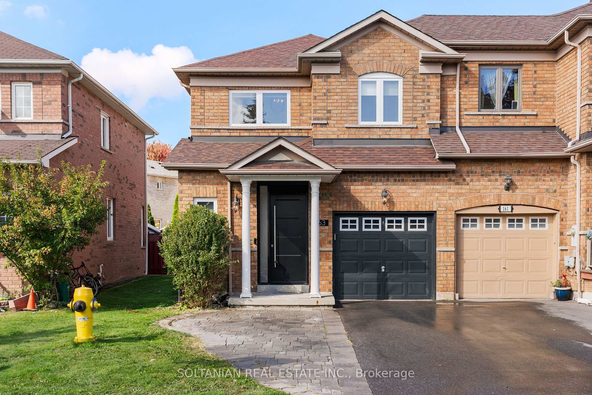 163 Wildberry Crescent