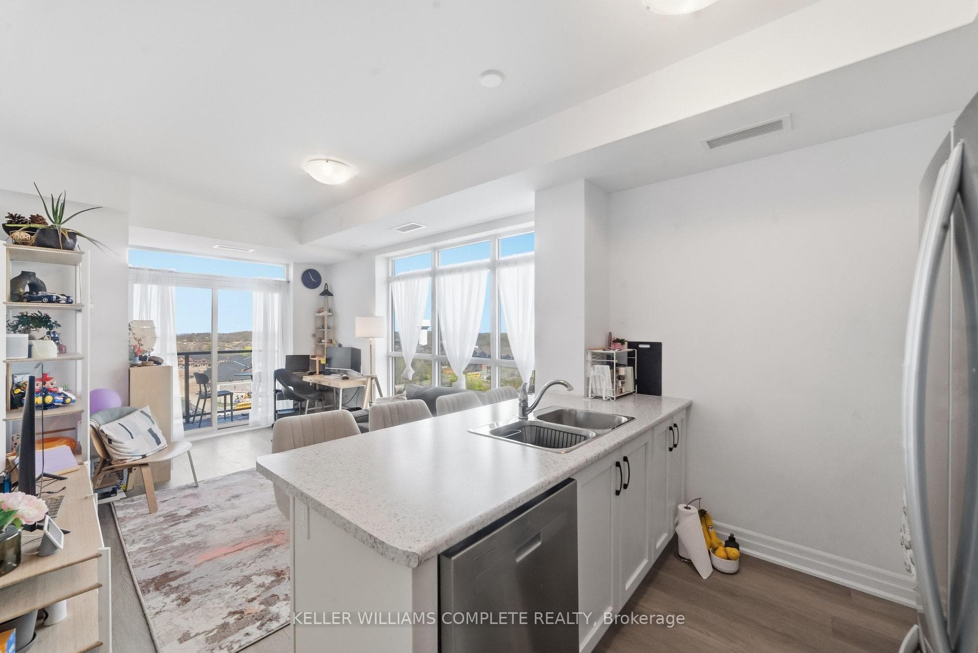 460 Dundas Street Unit 1109