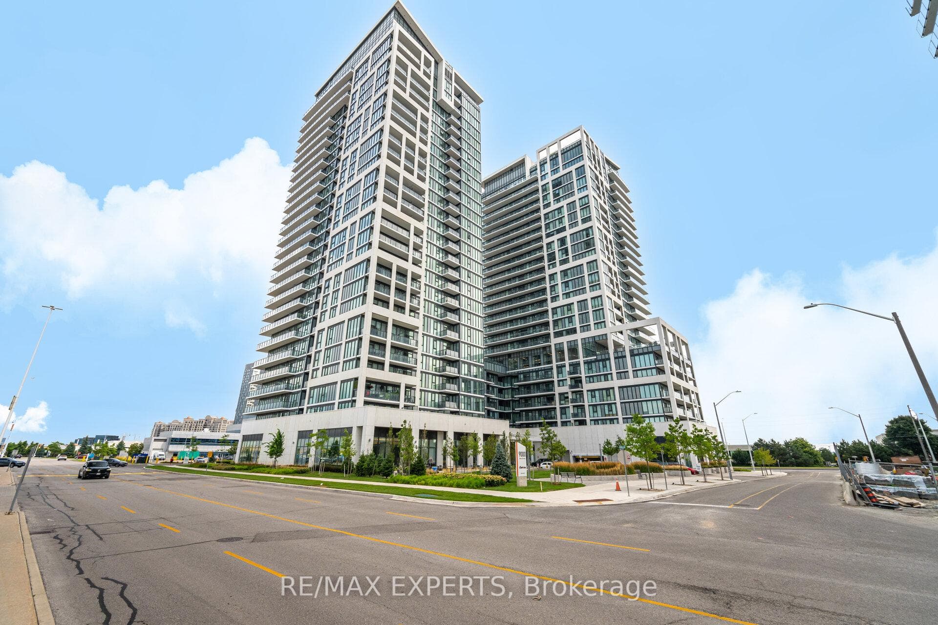 9000 Jane Street Unit 221