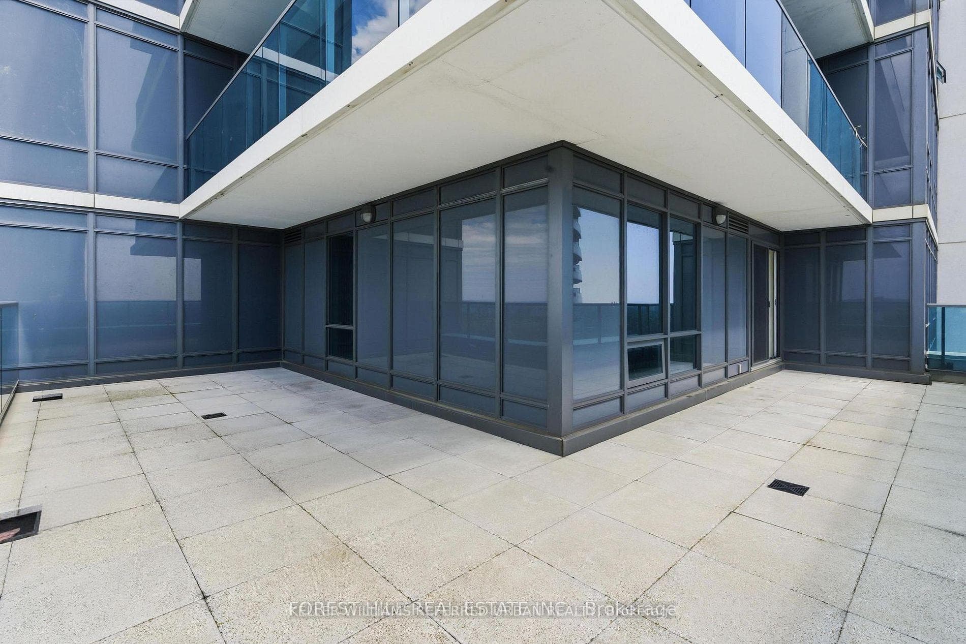 7165 Yonge Street Unit 2509