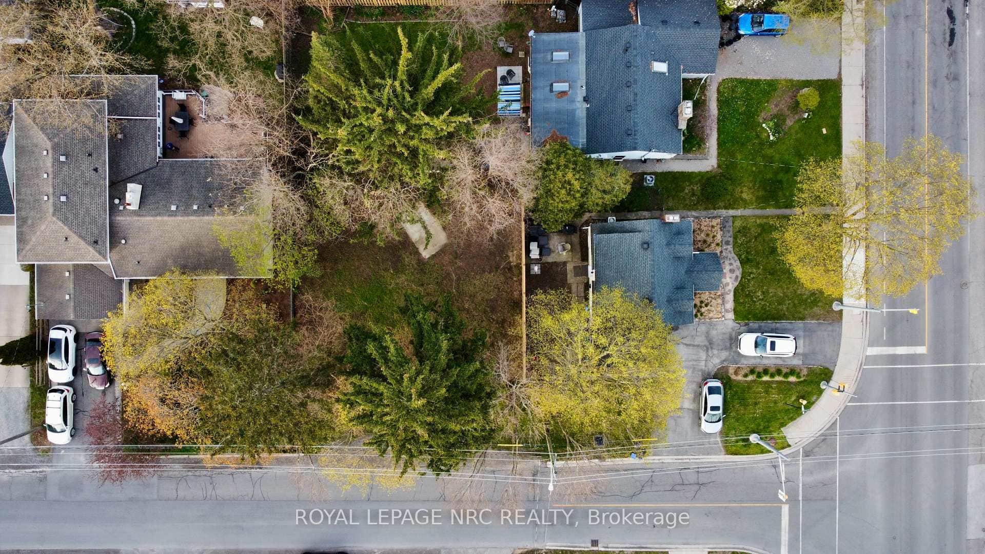 2A Corbett Avenue