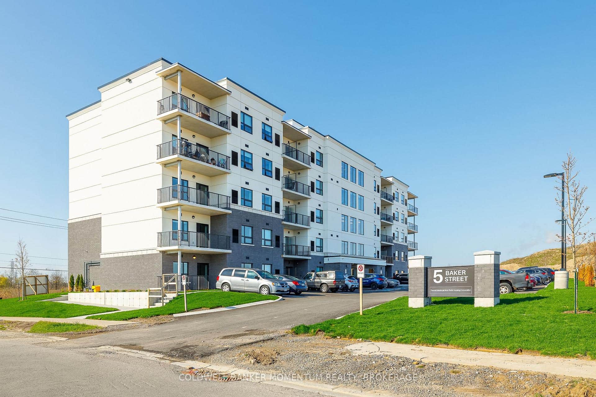 5 Baker Street Unit 305