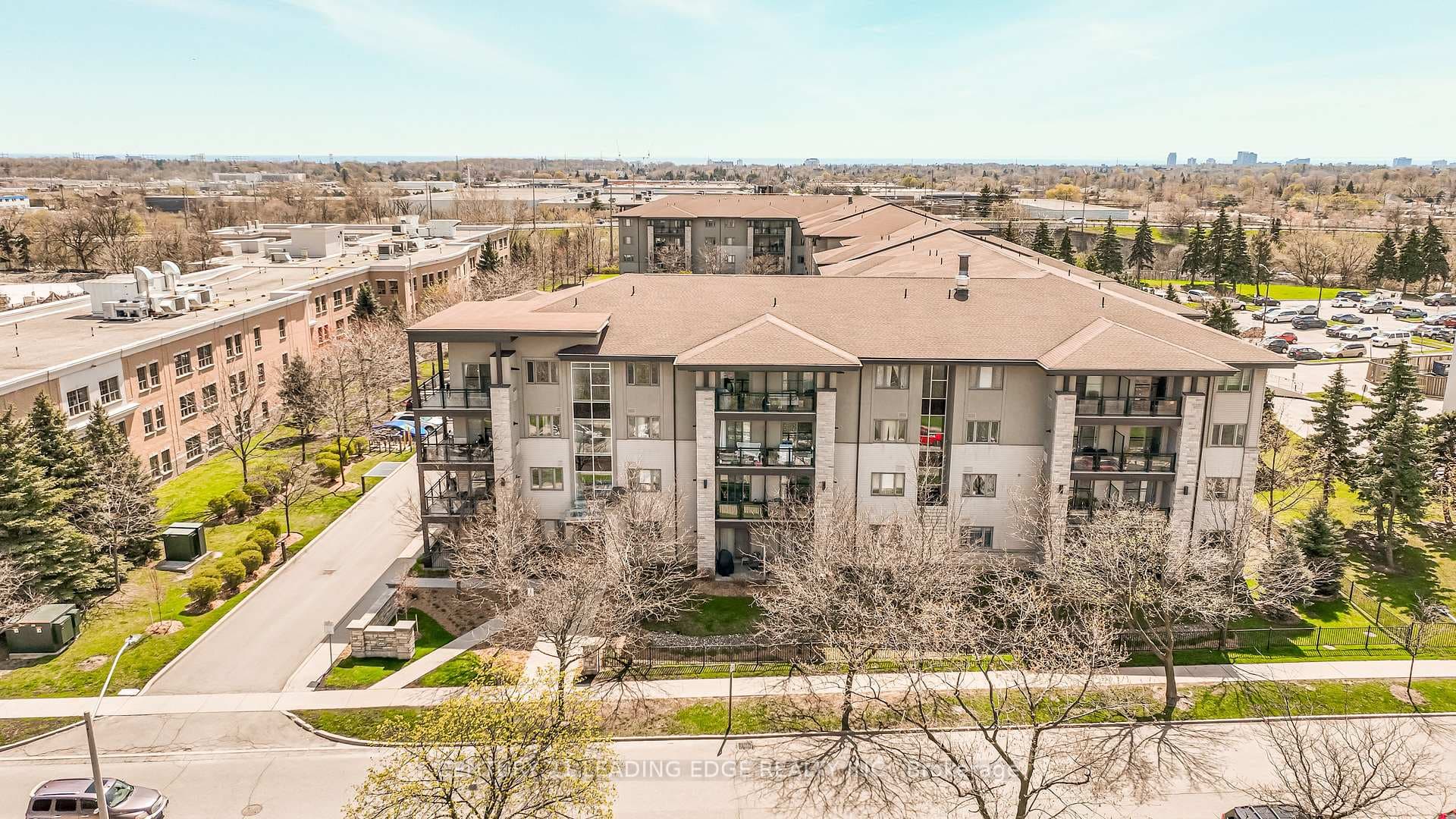 570 Lolita Gardens Unit 421
