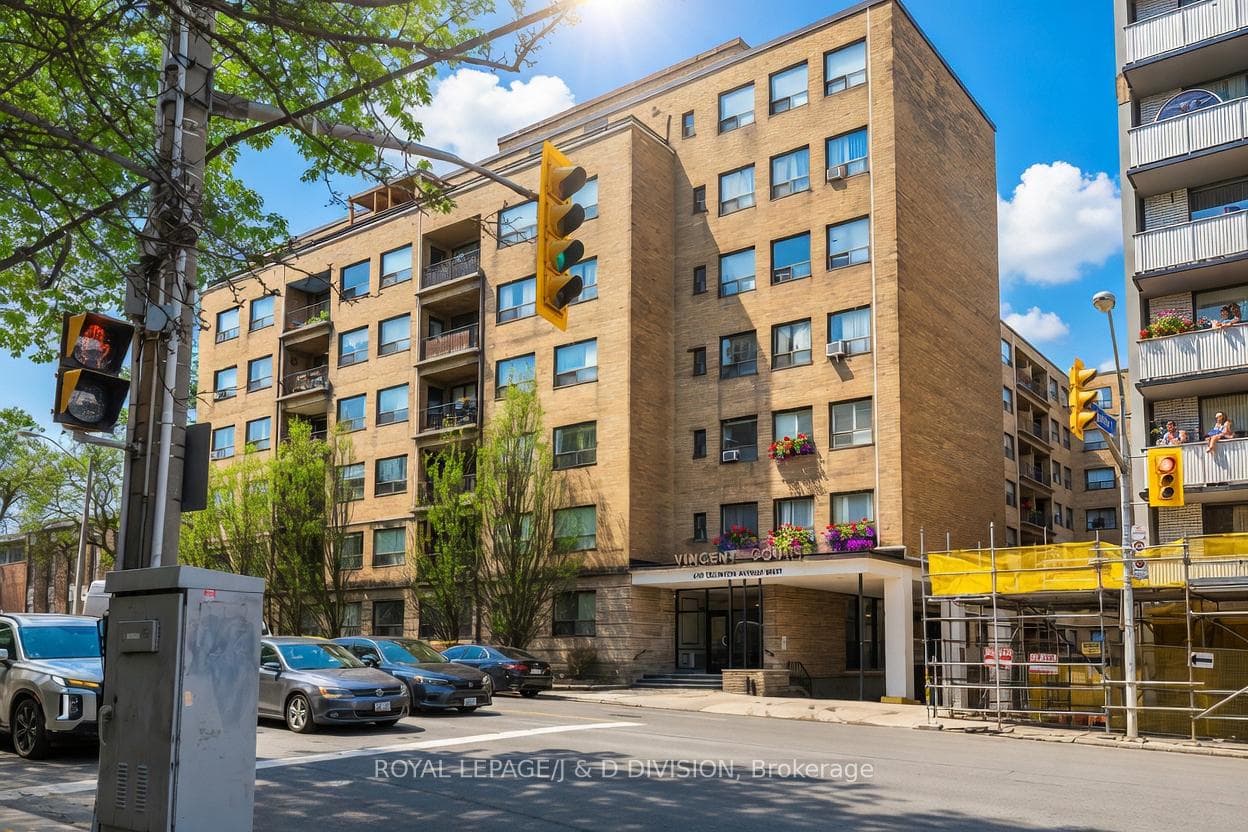 660 Eglinton Avenue Unit 716