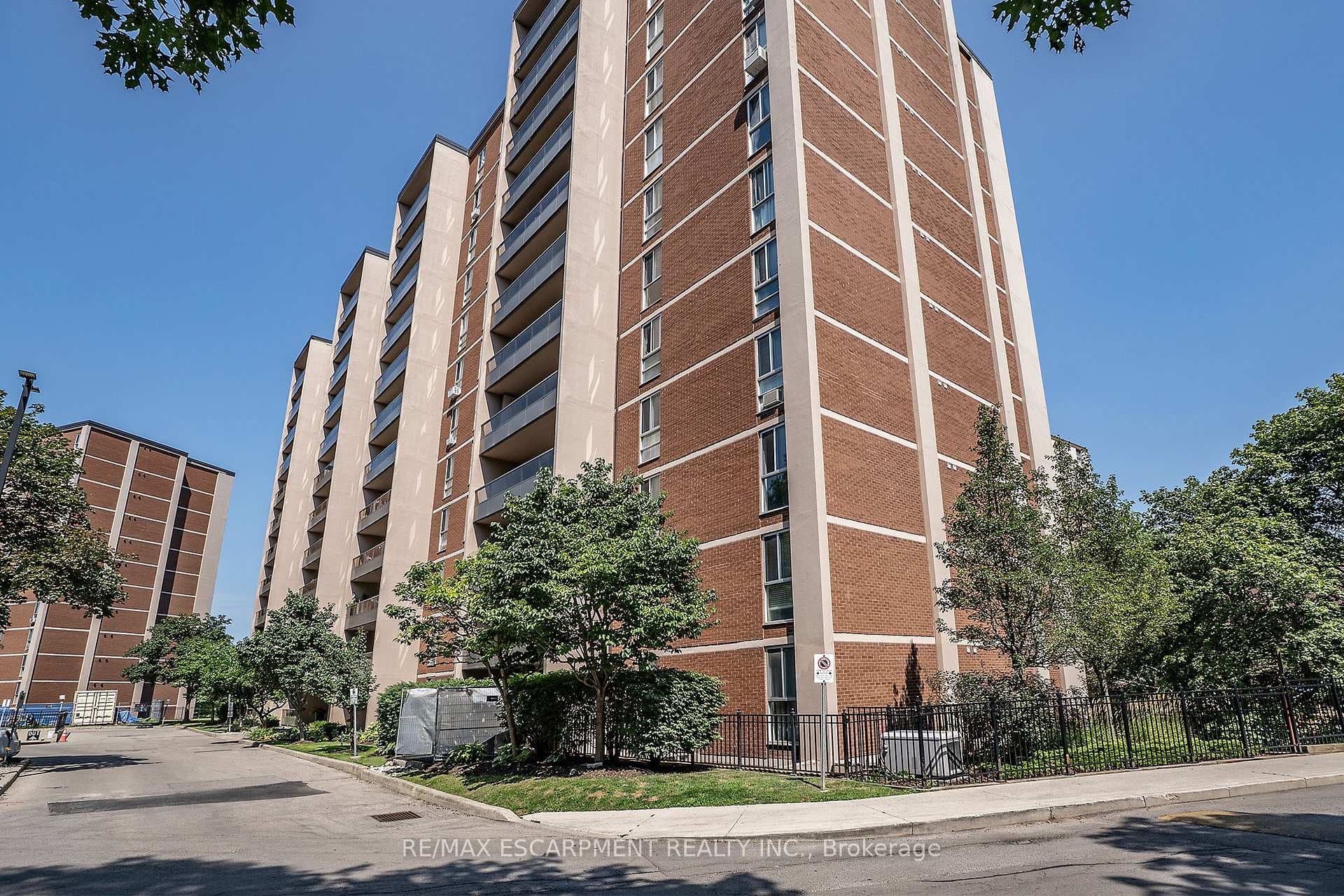 1964 Main Street Unit 1009
