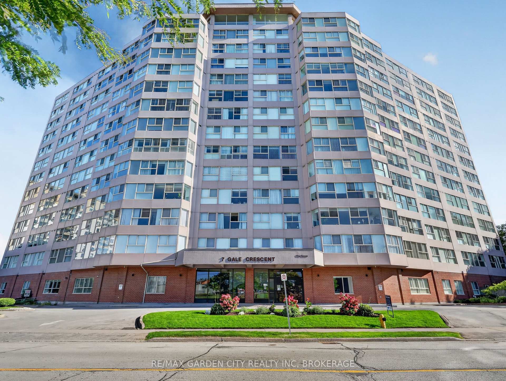 7 Gale Crescent Unit 1107