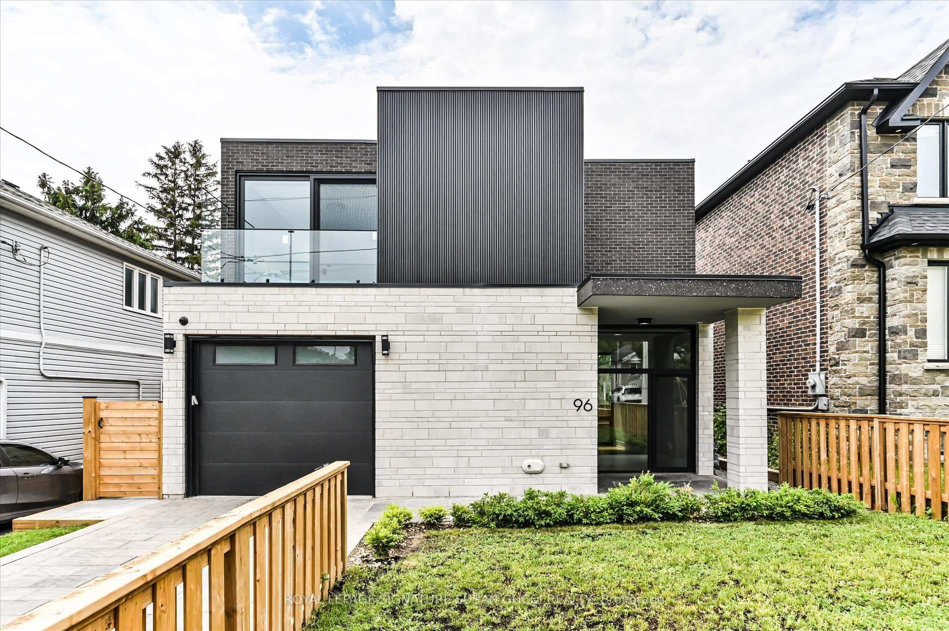 96 Squires Avenue