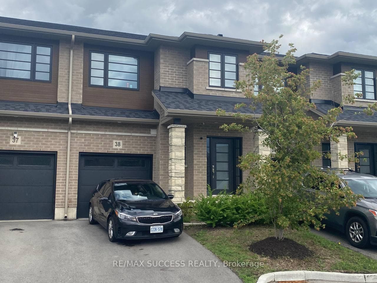 520 Grey Street Unit 38