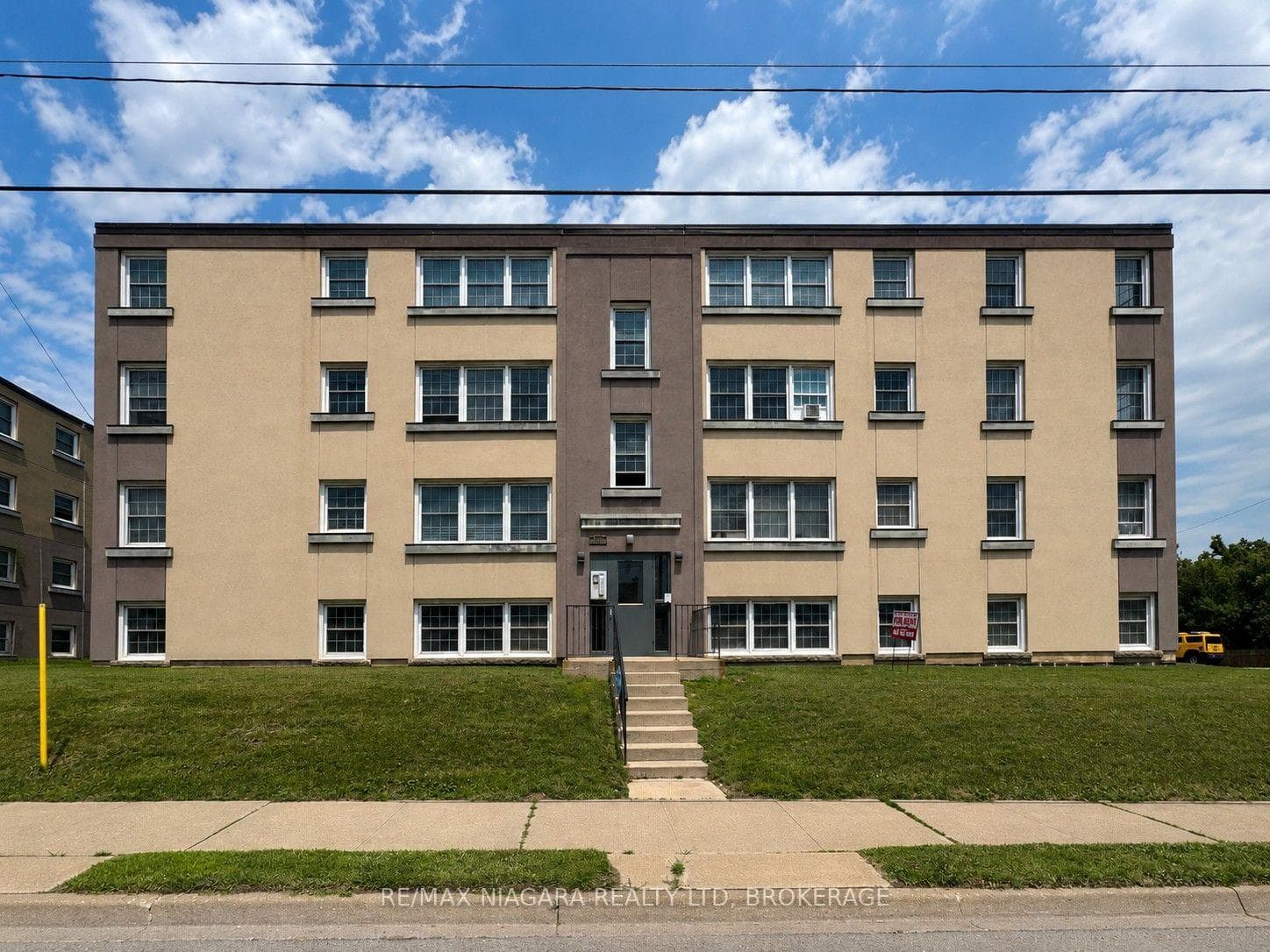 143 Westchester Crescent Unit 2