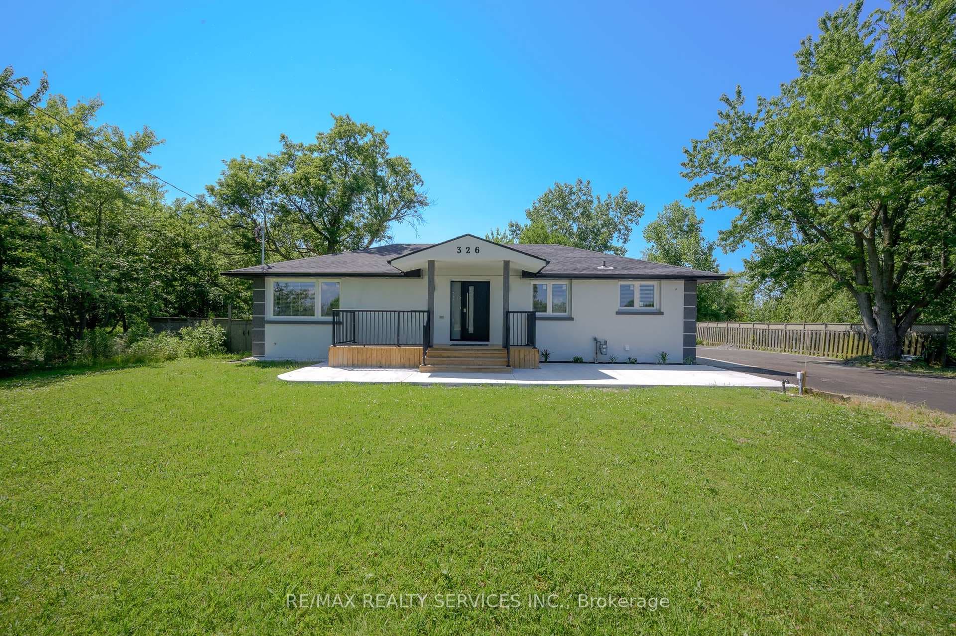 326 Mountain Road