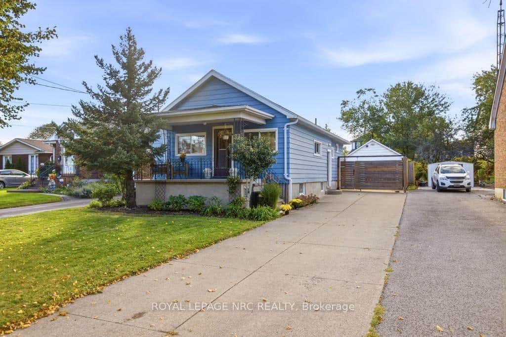 17 Wanda Road