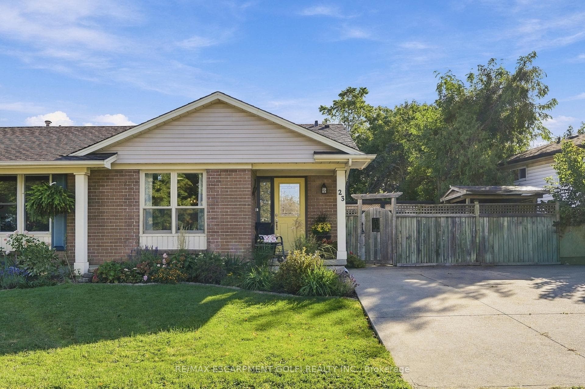 23 Autumn Place