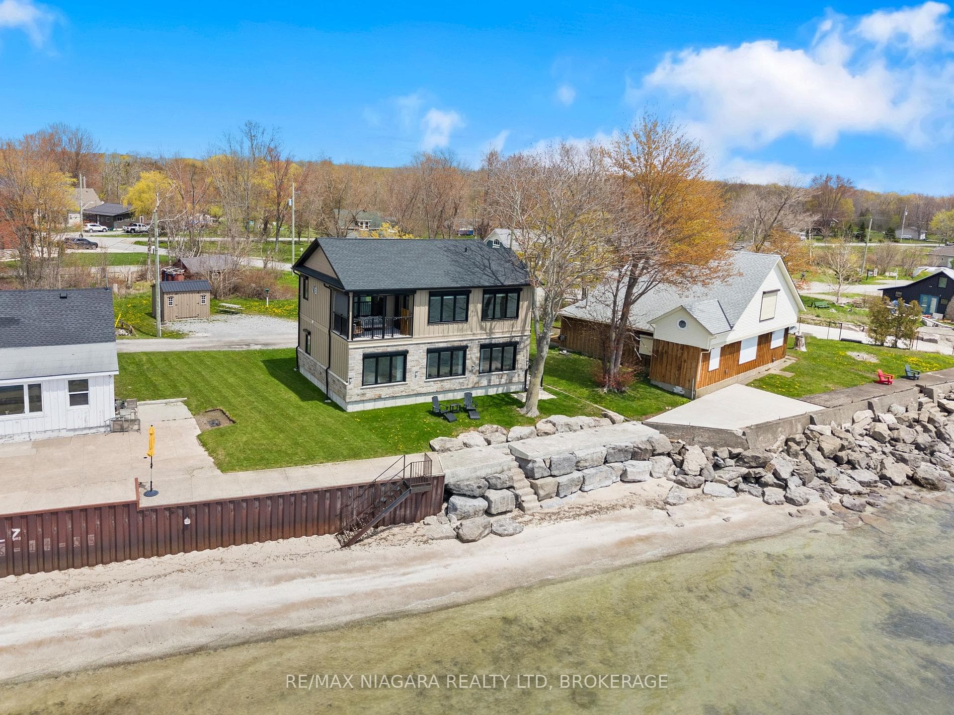 11605 Beach Road