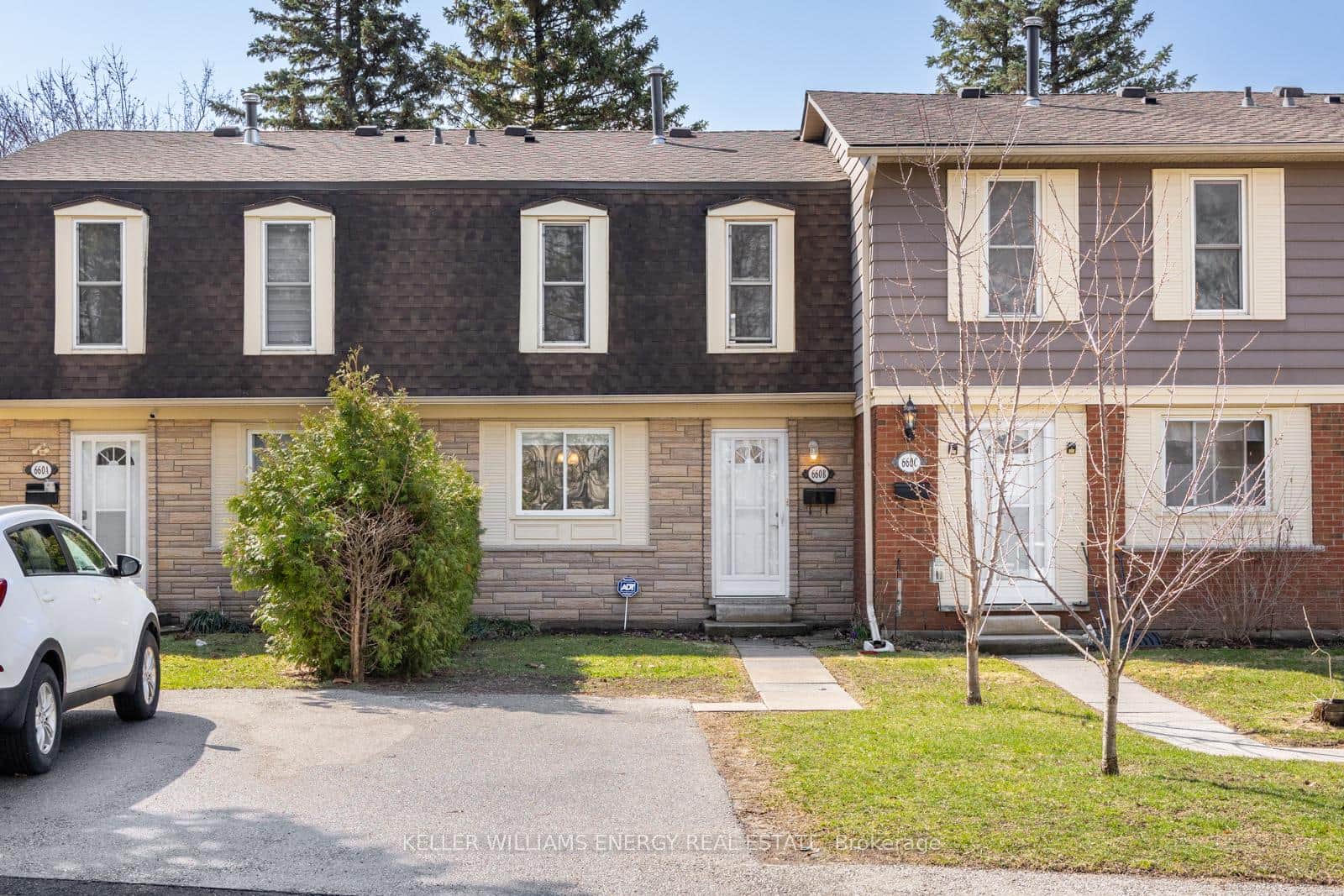 660 Grey Street Unit B