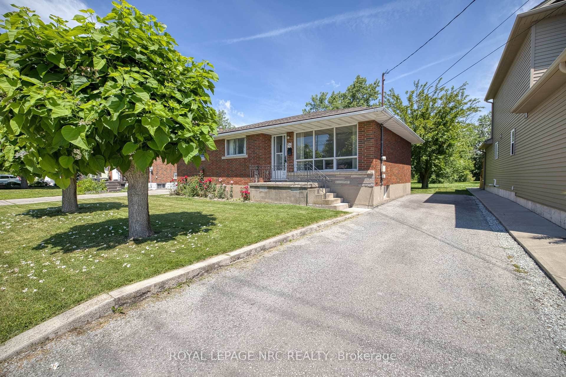 Welcome to 409 Broadway Welland