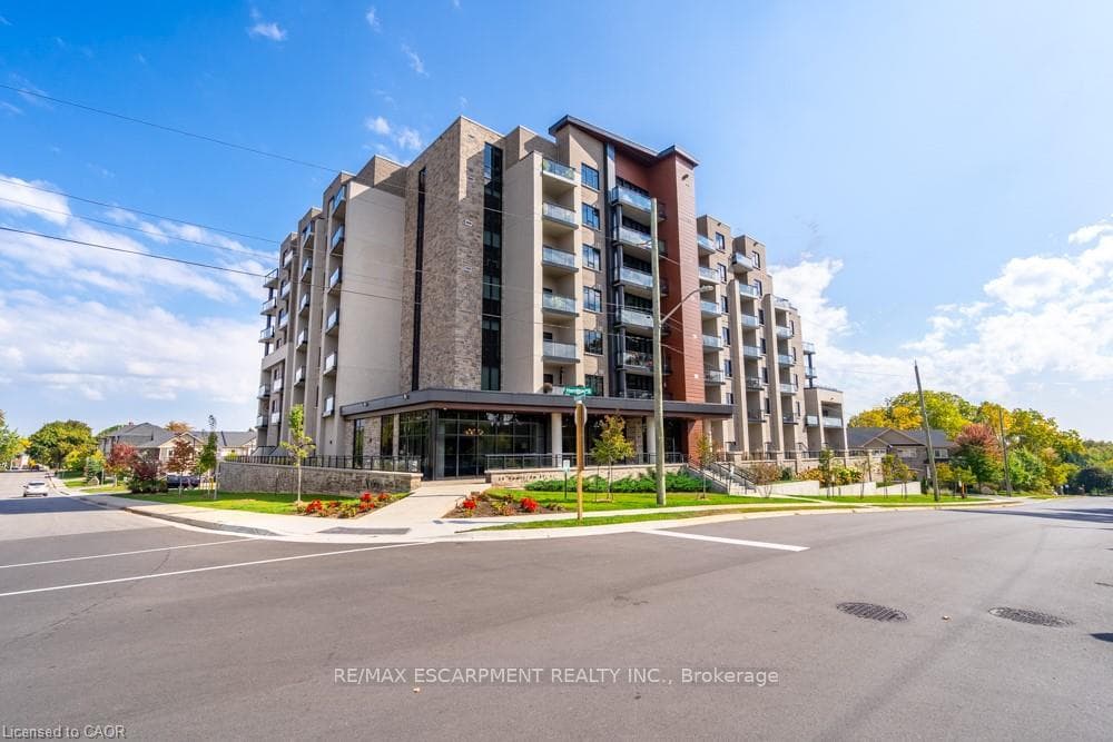 30 Hamilton Street Unit 213