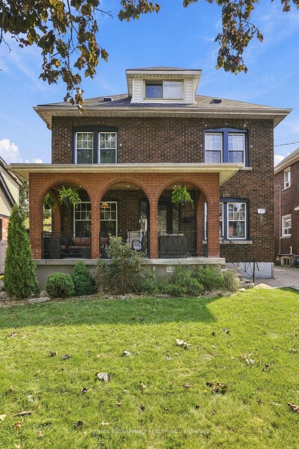 17 Tuxedo Avenue