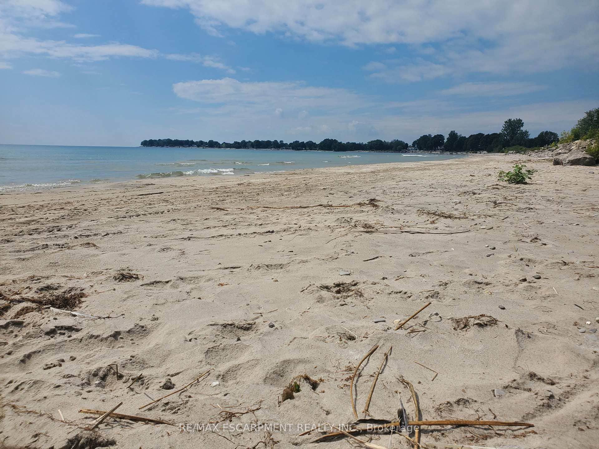 11705 LAKESHORE Road Unit 26