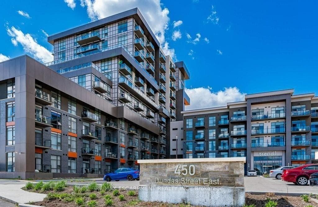 450 Dundas Street Unit 801