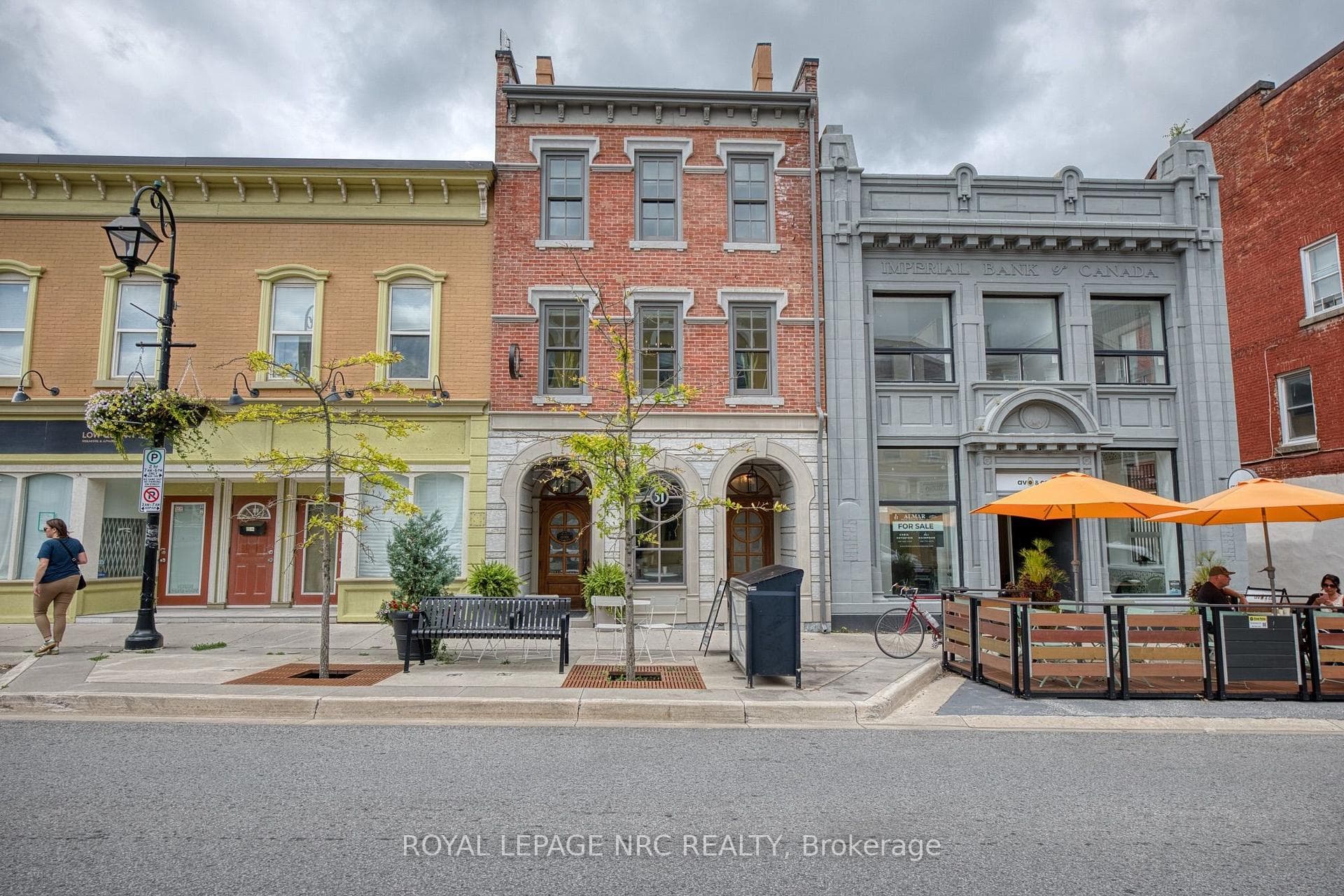 51 Front Street
