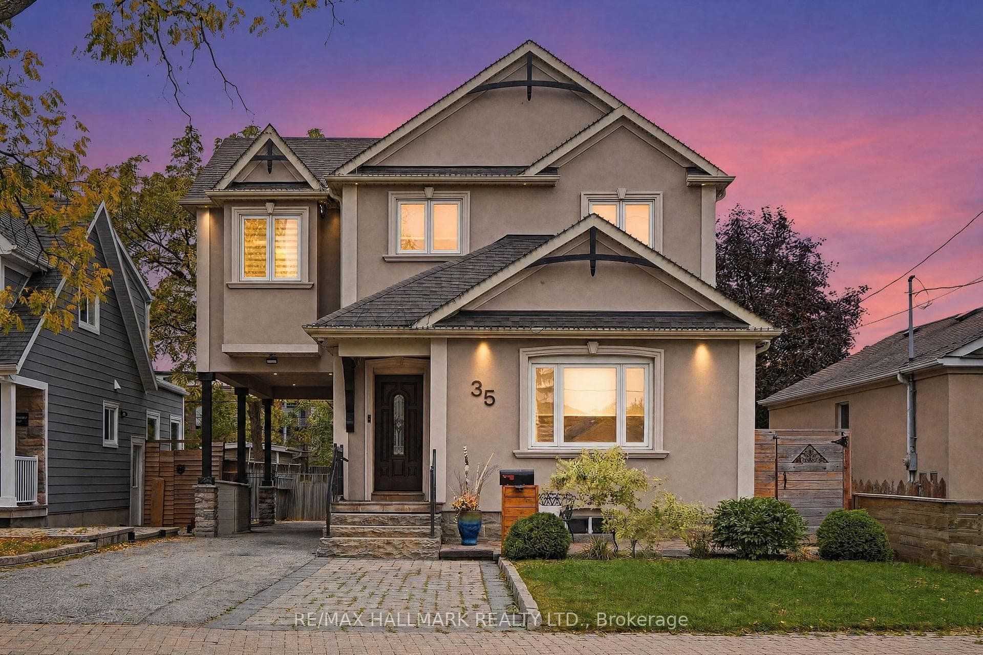 35 Rainbow Drive