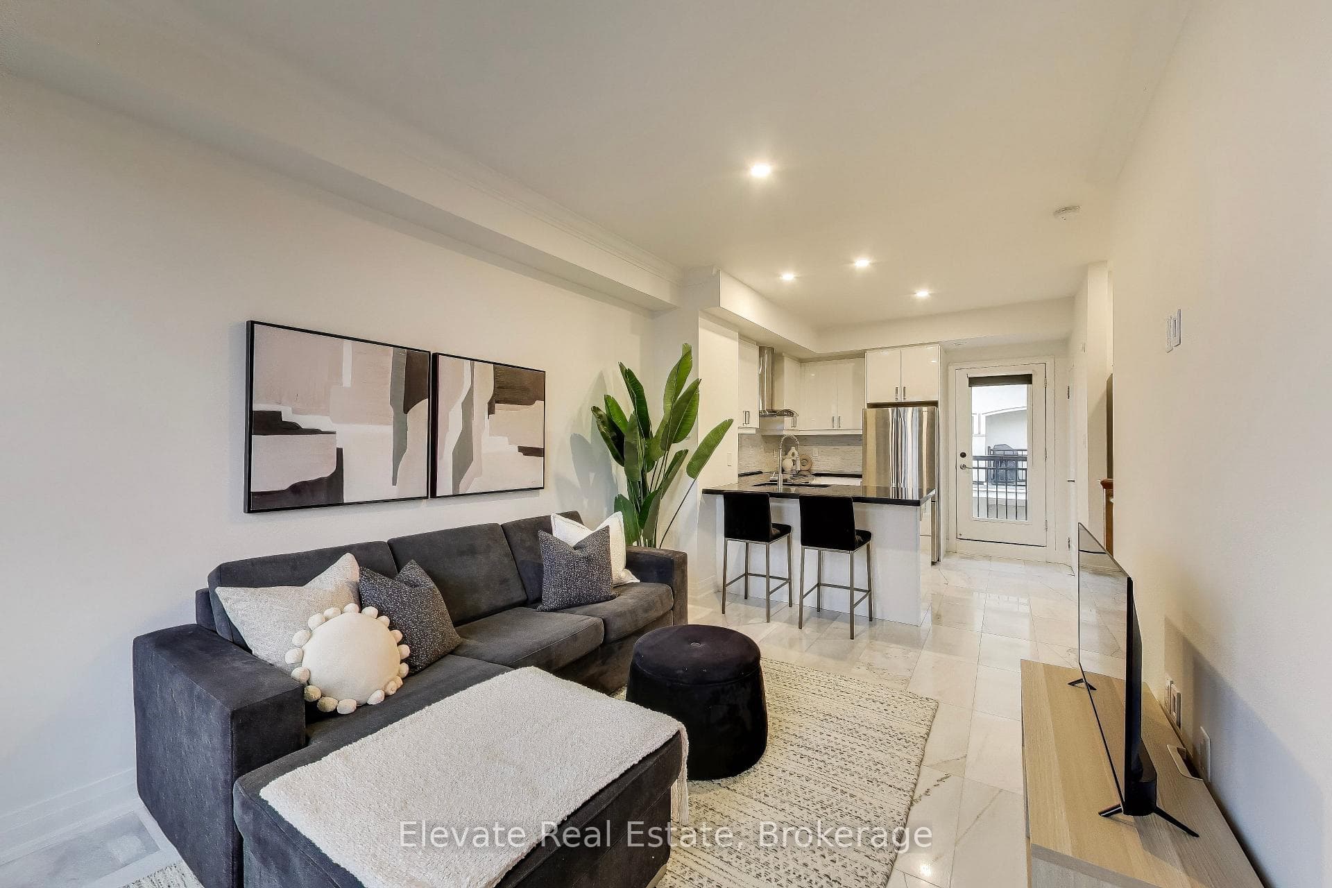 3083 Cawthra Road Unit 24