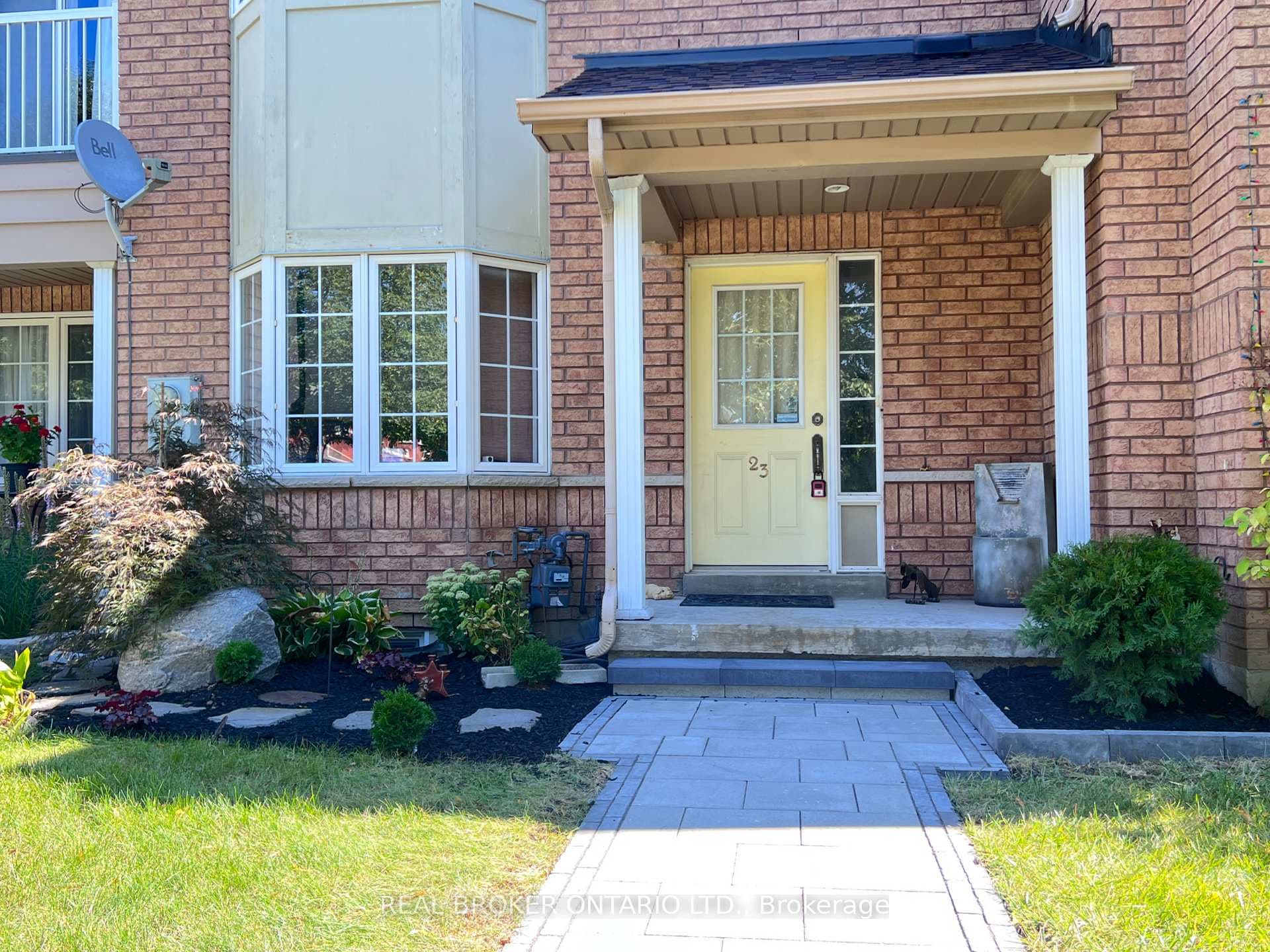 23 Piera Gardens